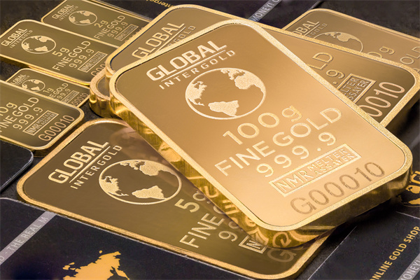 特朗普关税政策再成焦点，现货黄金跌逾1%，前路何方？